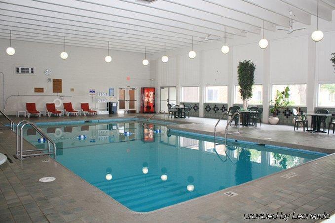 Hotel Ramada By Wyndham Bismarck Servizi foto