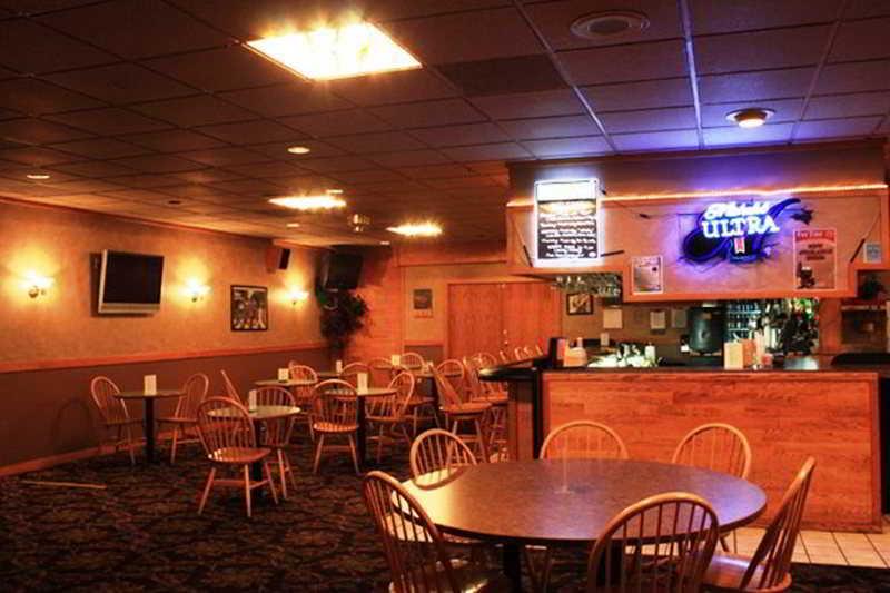 Hotel Ramada By Wyndham Bismarck Ristorante foto